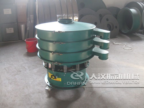 800兩層移動式振動篩 800兩層移動式振動篩